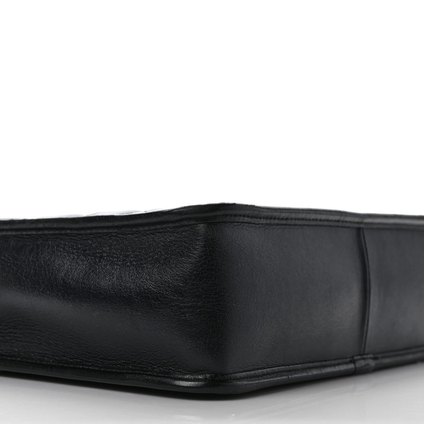 Aged Calfskin Quilted Large Working Vibe Camera Case Black