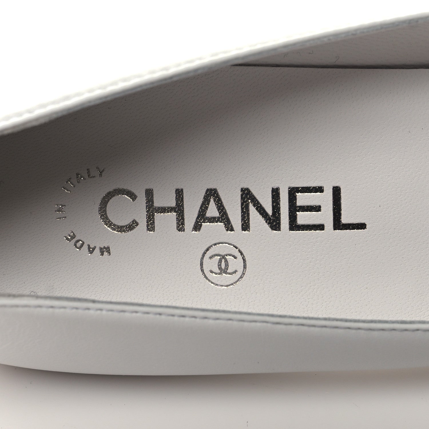 Chanel Lambskin Calfskin Cap Toe CC Pearl Pumps 41 White Black 8 of 8