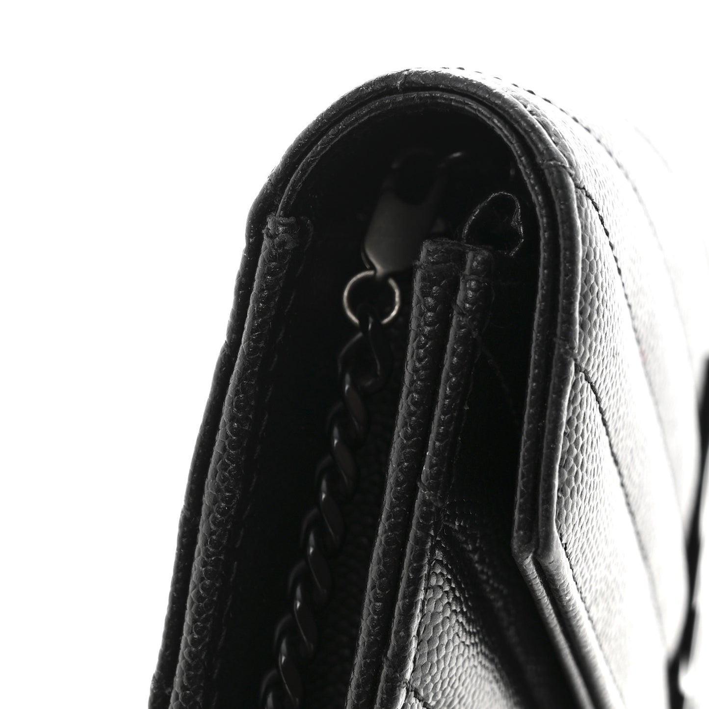 Grain De Poudre Matelasse Chevron Monogram Monochrome Envelope Chain Wallet Black