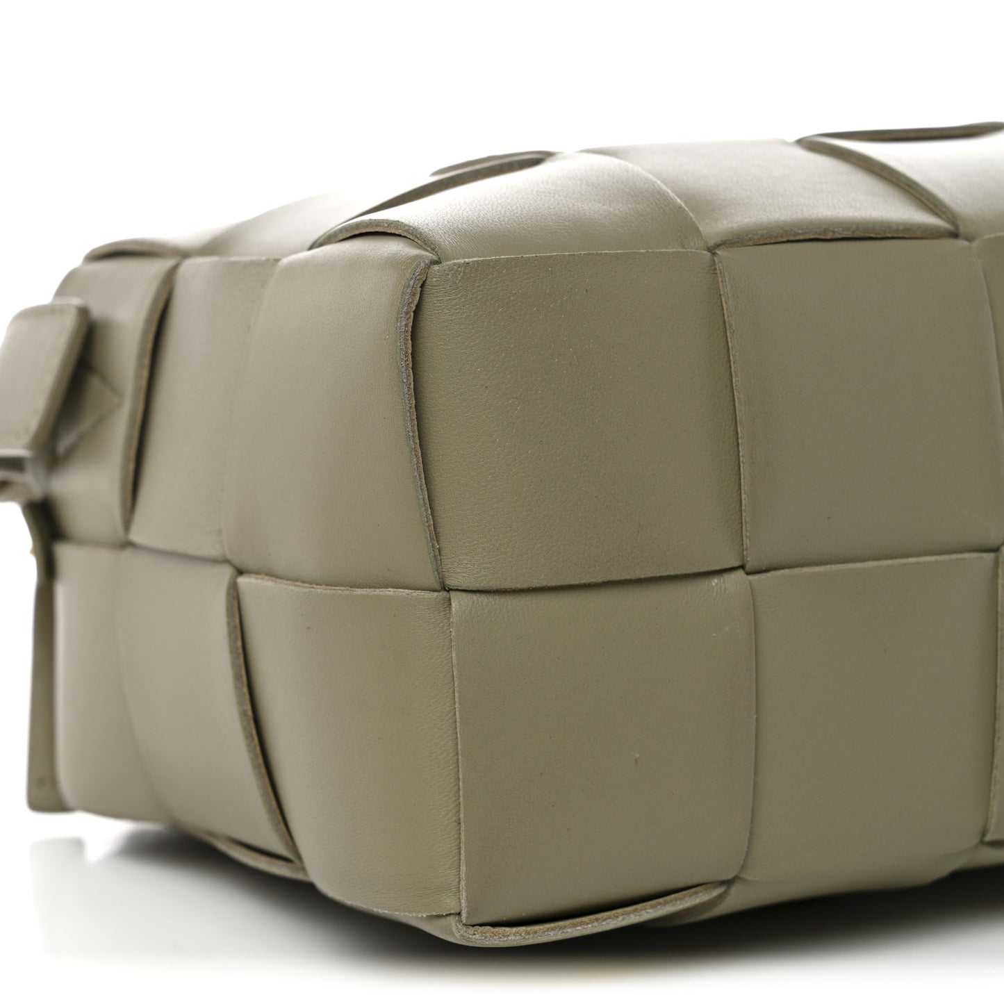Lambskin Maxi Intrecciato Brick Cassette Bag Travertine