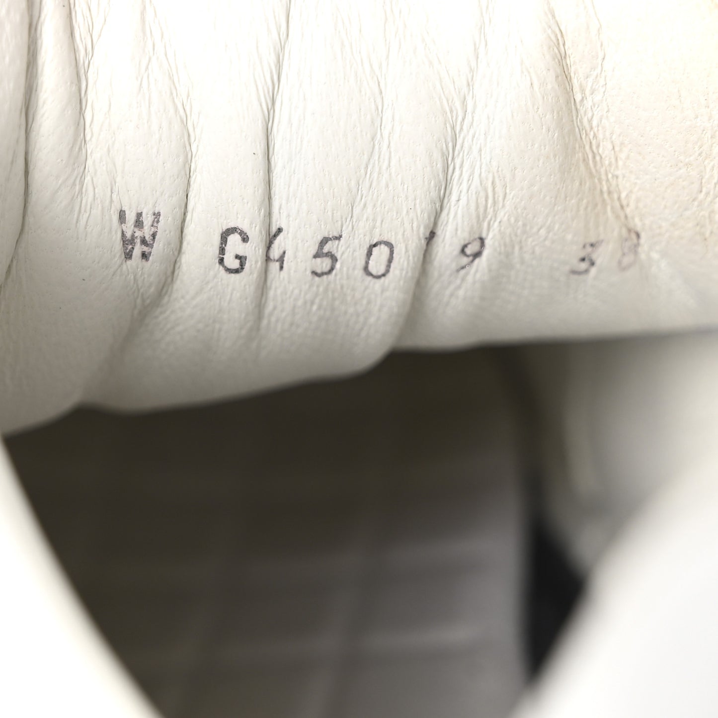 Calfskin CC Womens Sneakers 38 White