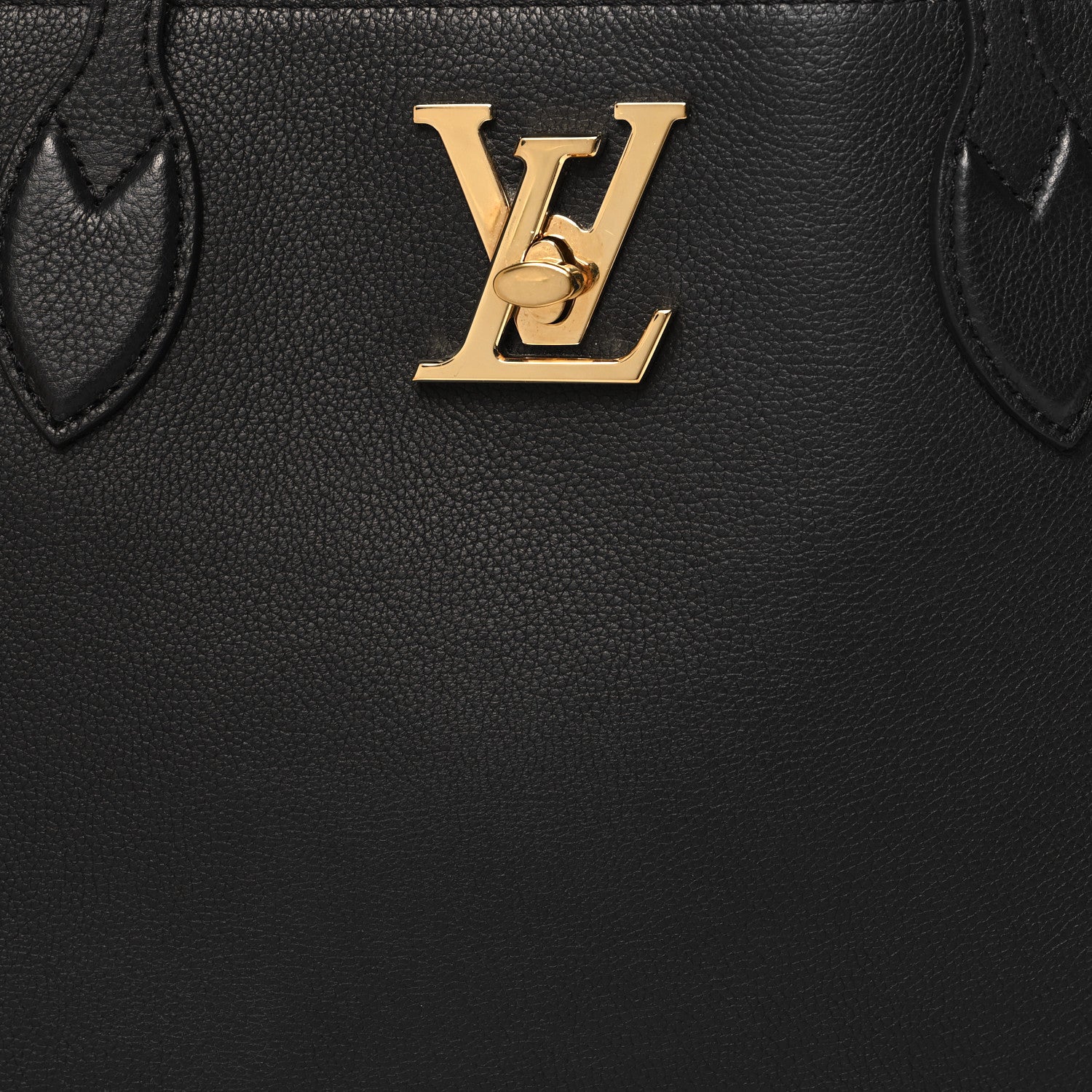 Louis Vuitton Grained Calfskin Lockme Shopper Black 8 of 14
