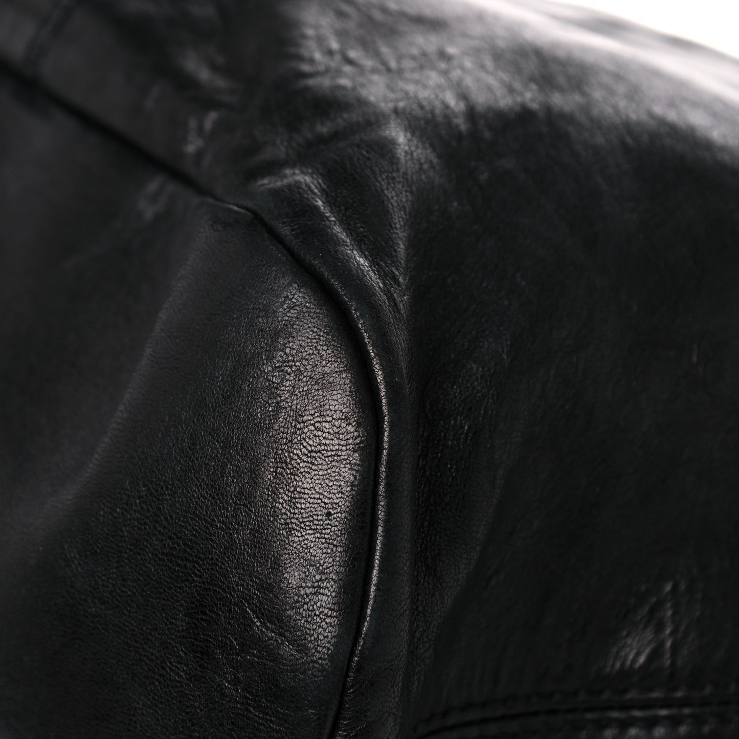 Lambskin North South Nightingale Black