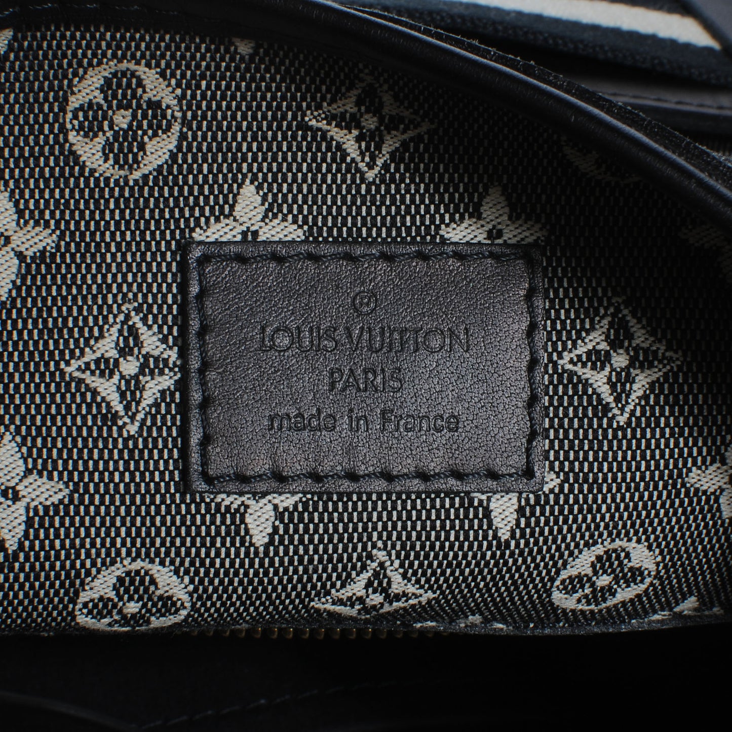 Mini Monogram Besace Mary Kate Black