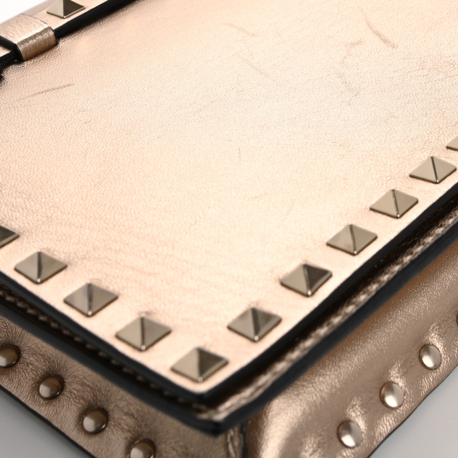 Valentino Garavani Metallic Nappa Rockstud Wristlet Clutch Skin 9 of 14