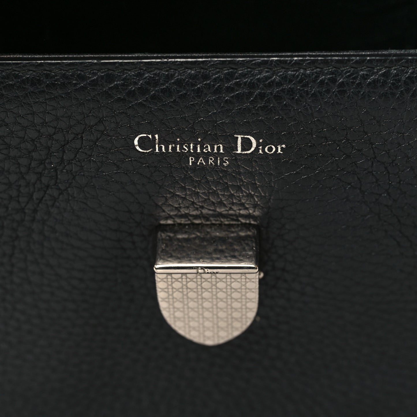 Grained Calfskin Medium Diorever Flap Black