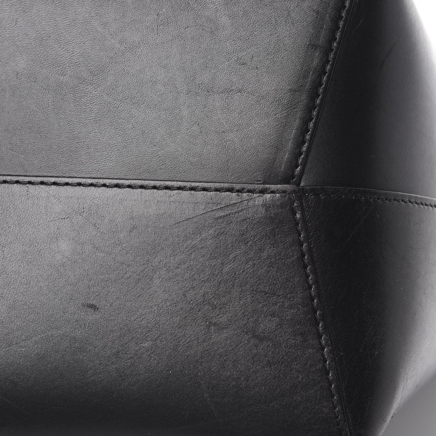 Vegetable Tanned Calfskin Bucket Bag Black Ballerina