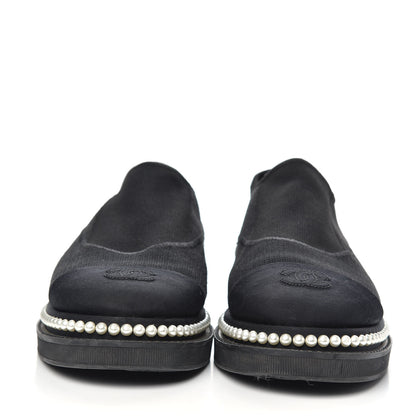 Chanel Stretch Fabric Grosgrain Pearl Cap Toe CC Moccasin Loafers 37.5 Black 2 of 9