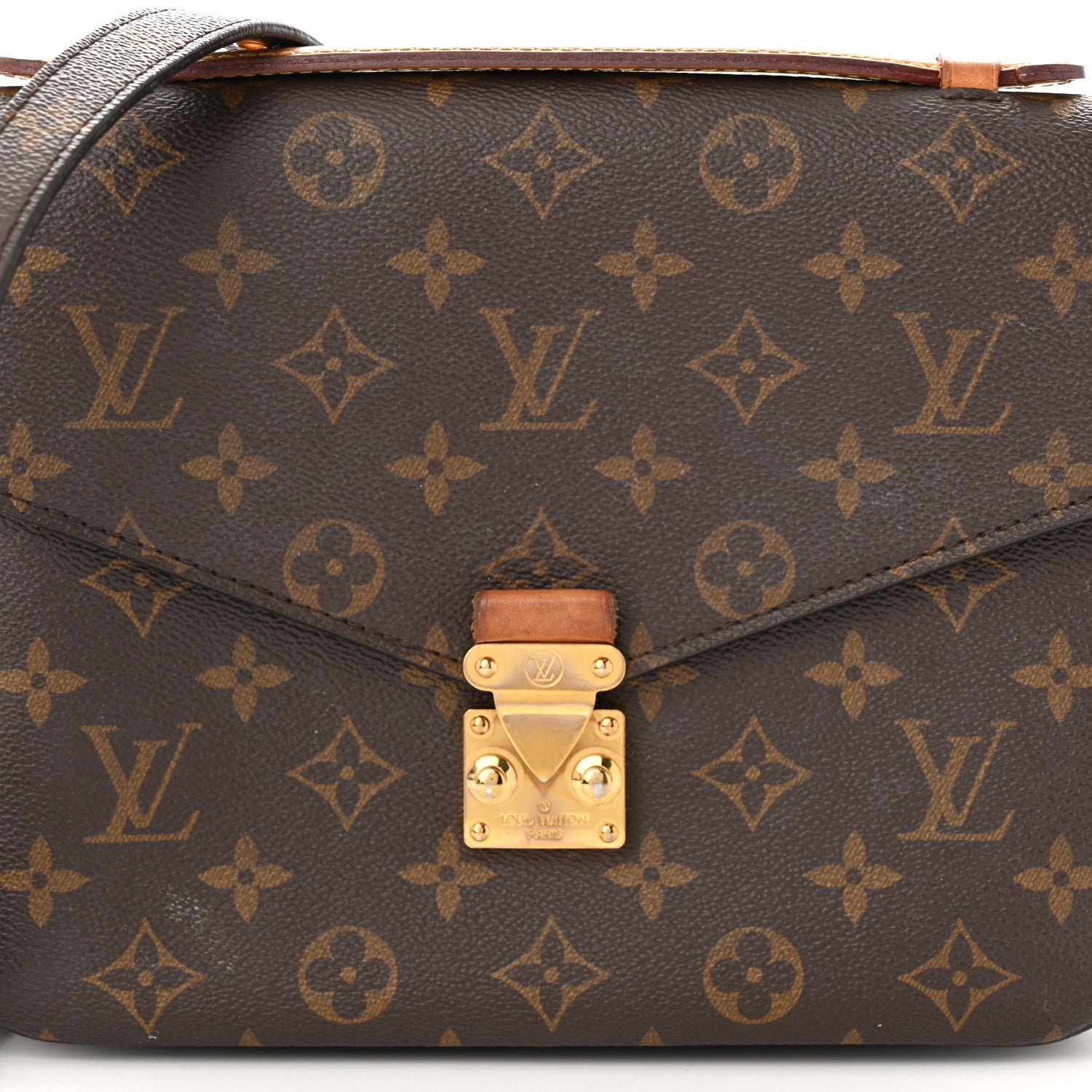Louis Vuitton Monogram Pochette Metis 8 of 17