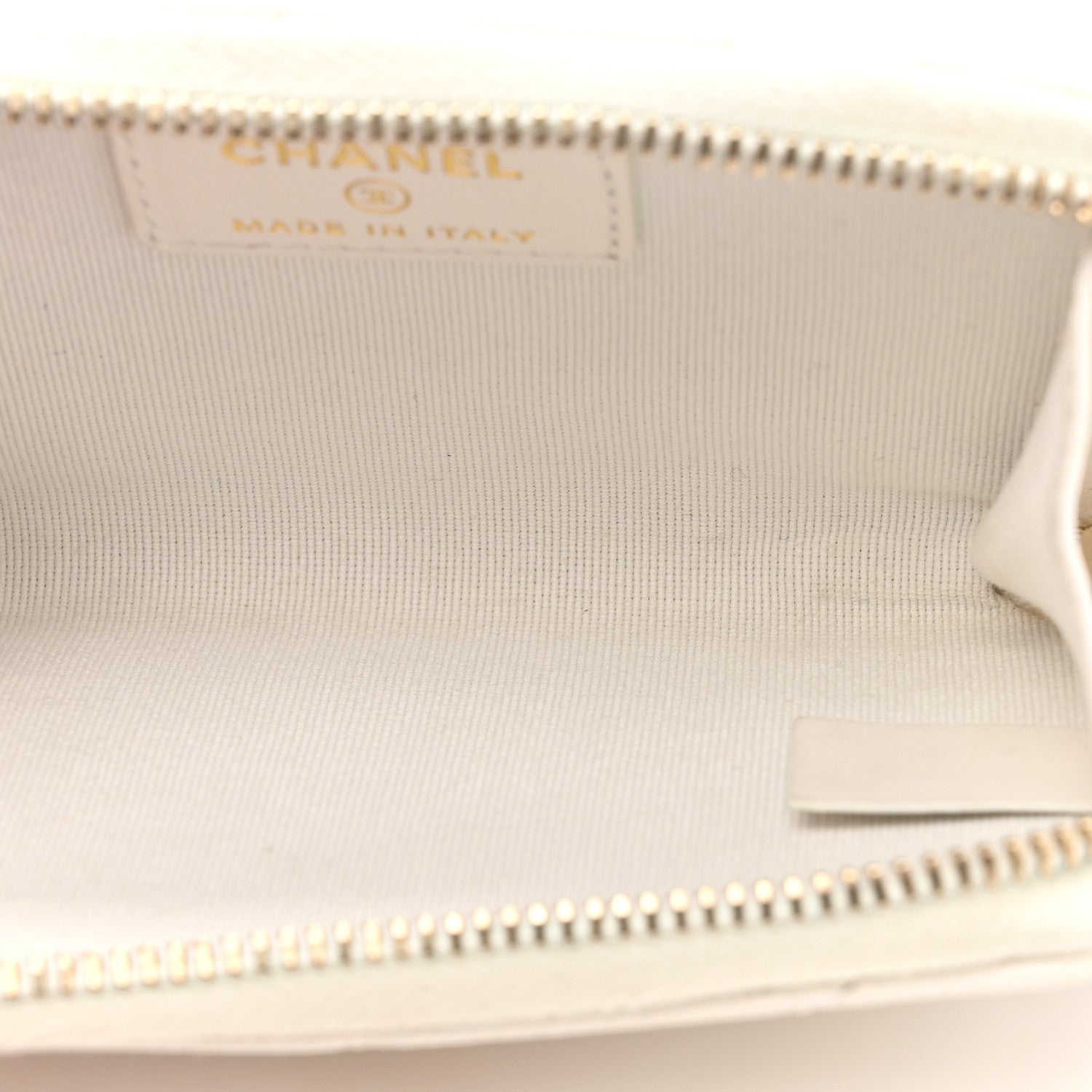 Chanel Caviar Quilted Zipped Key Holder Case White 5 of 9