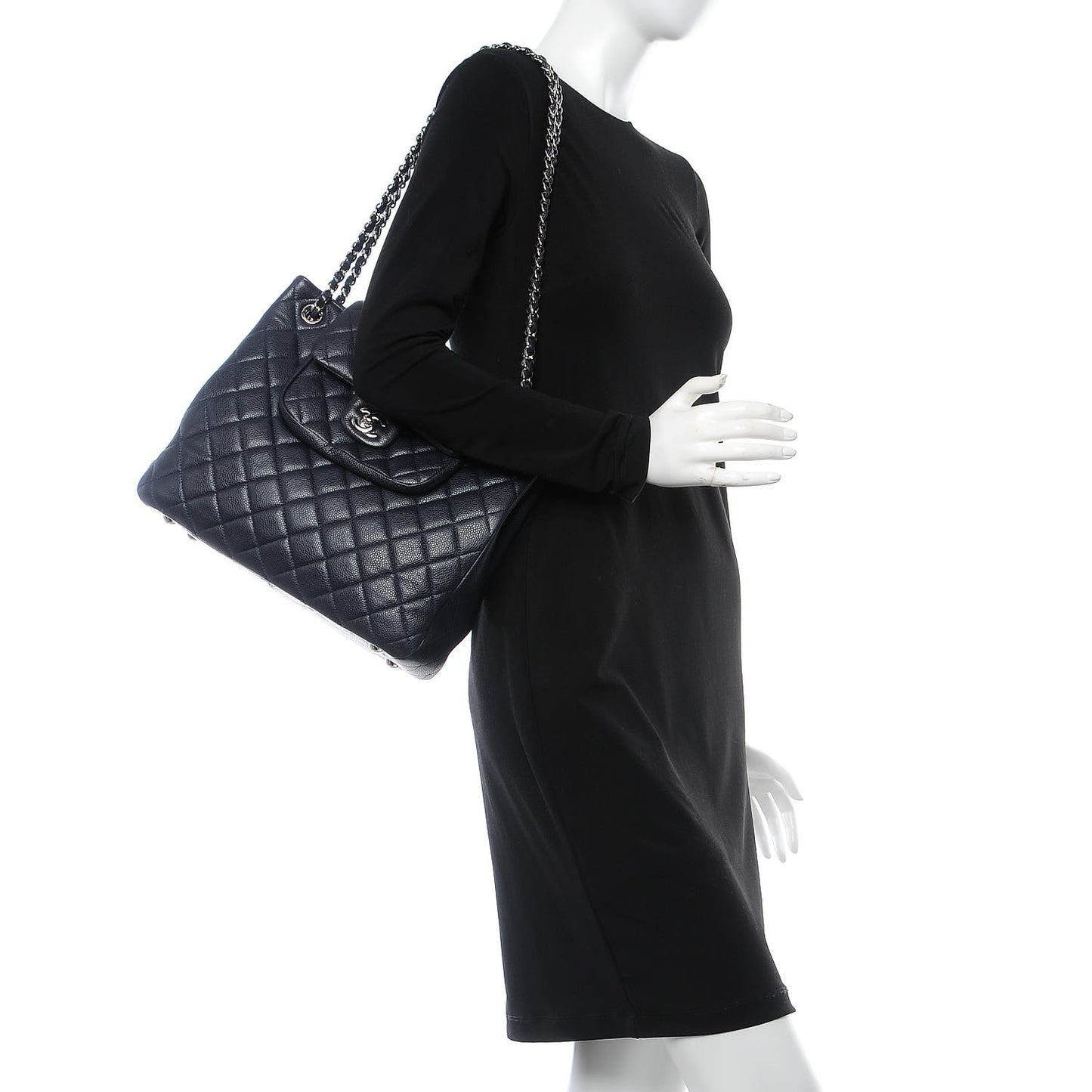Caviar Quilted Flap Tote Marine