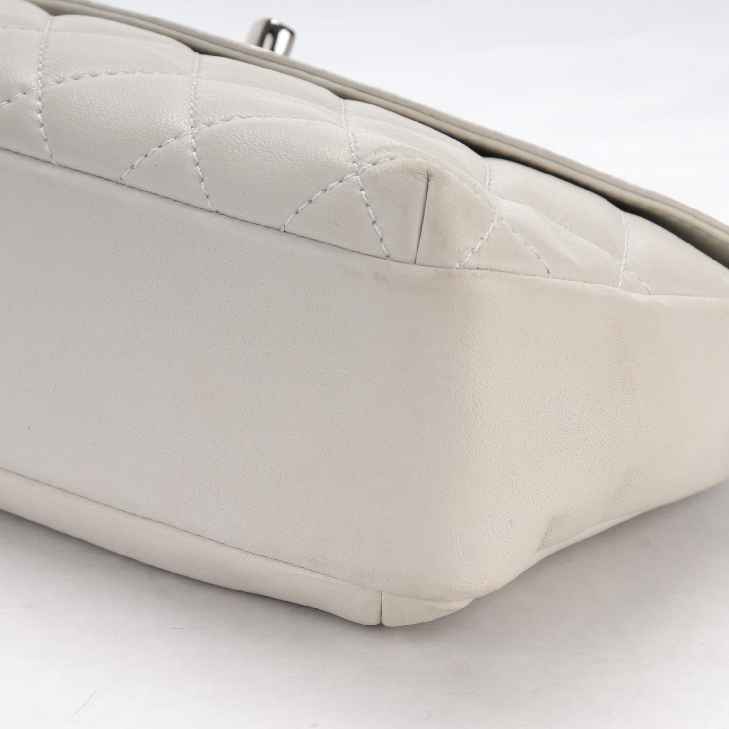 Chanel Lambskin Quilted CC Flap White 9 of 9