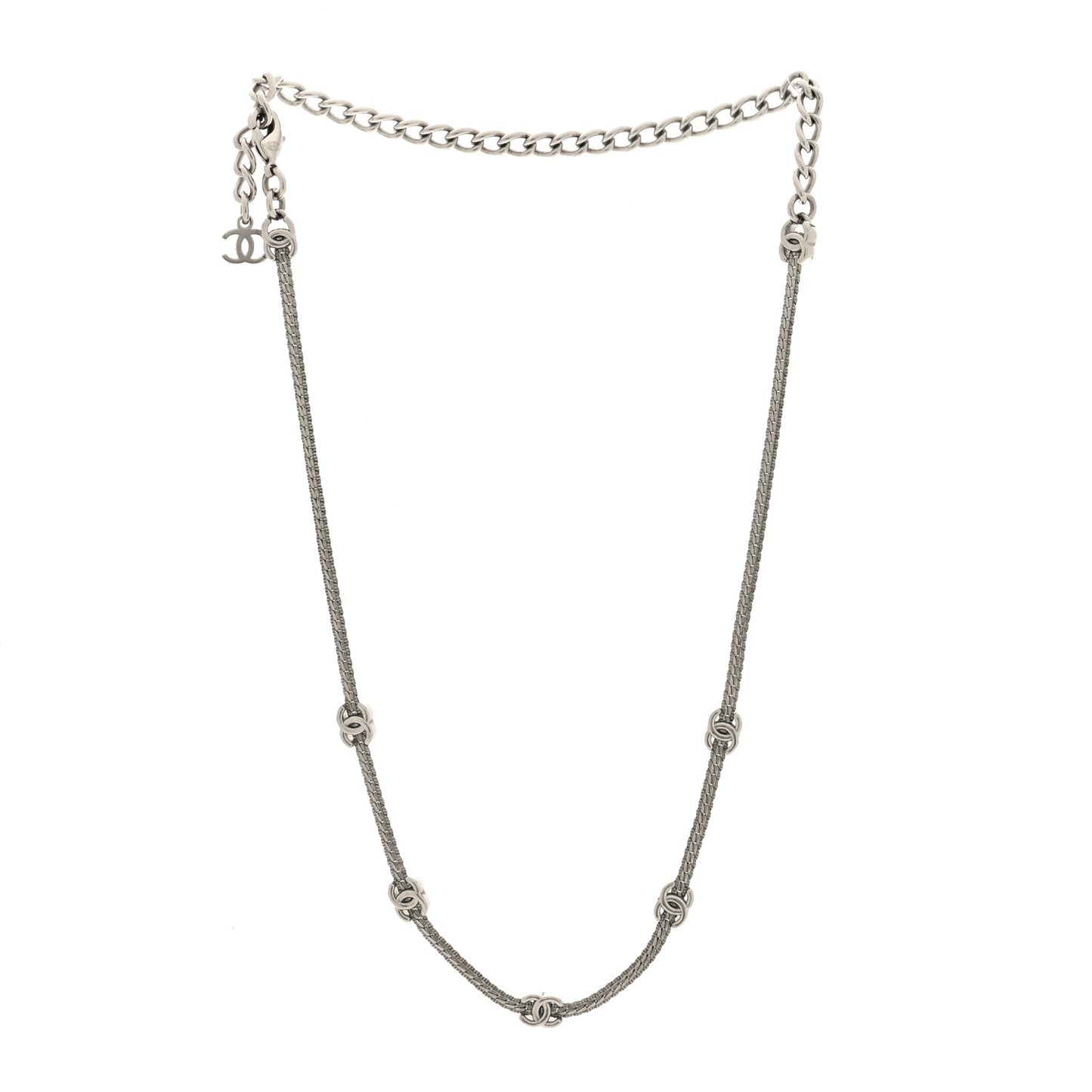 Metal CC Short Chain Necklace Silver