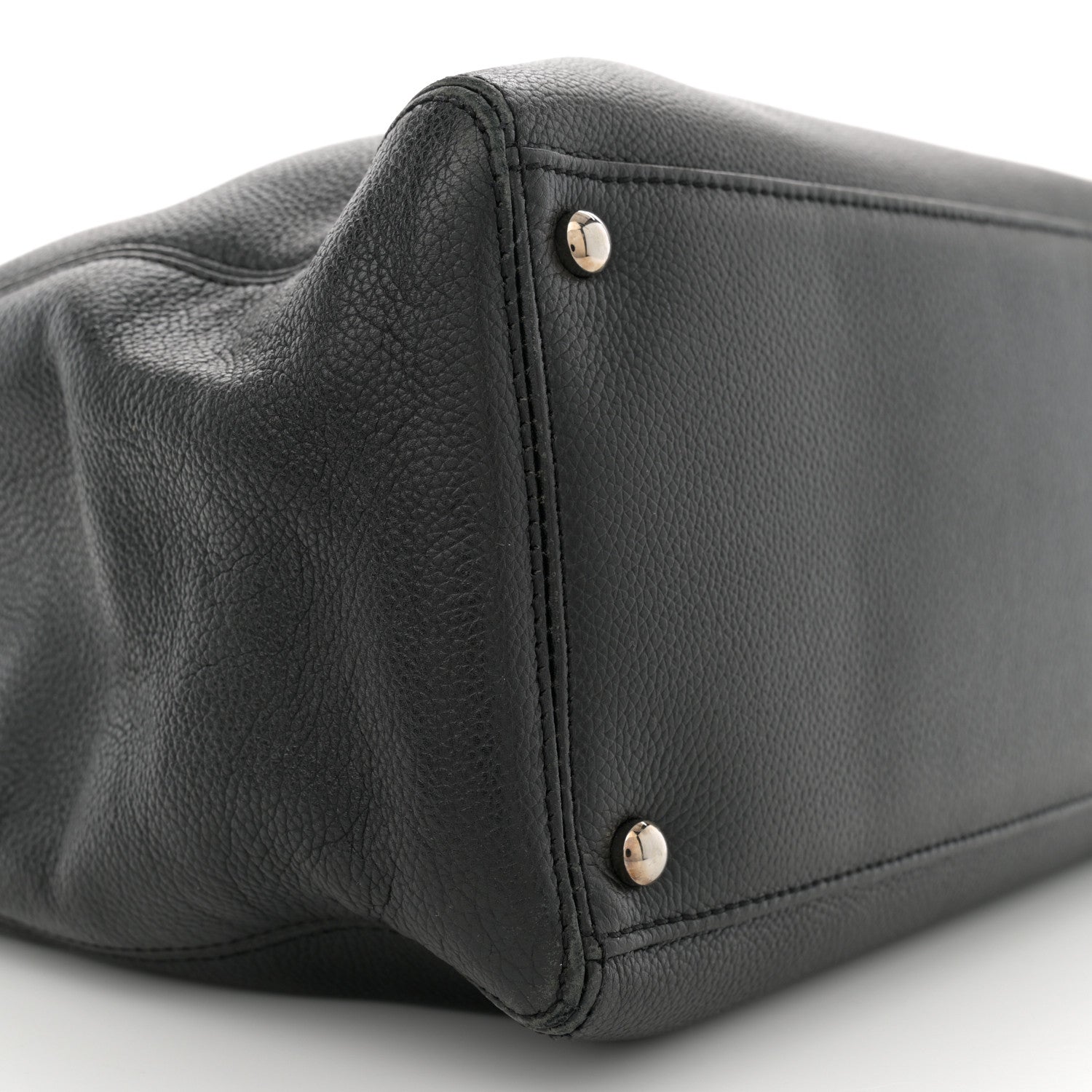 Chanel Calfskin Cerf Executive Shopper Black 10 of 16