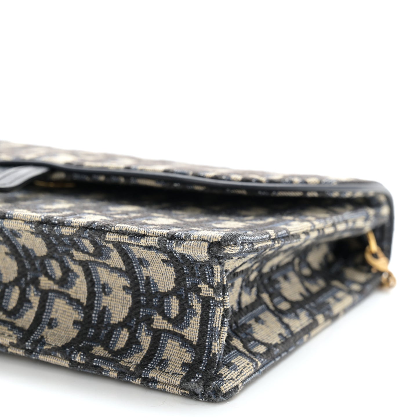 Oblique Saddle Chain Pouch Blue
