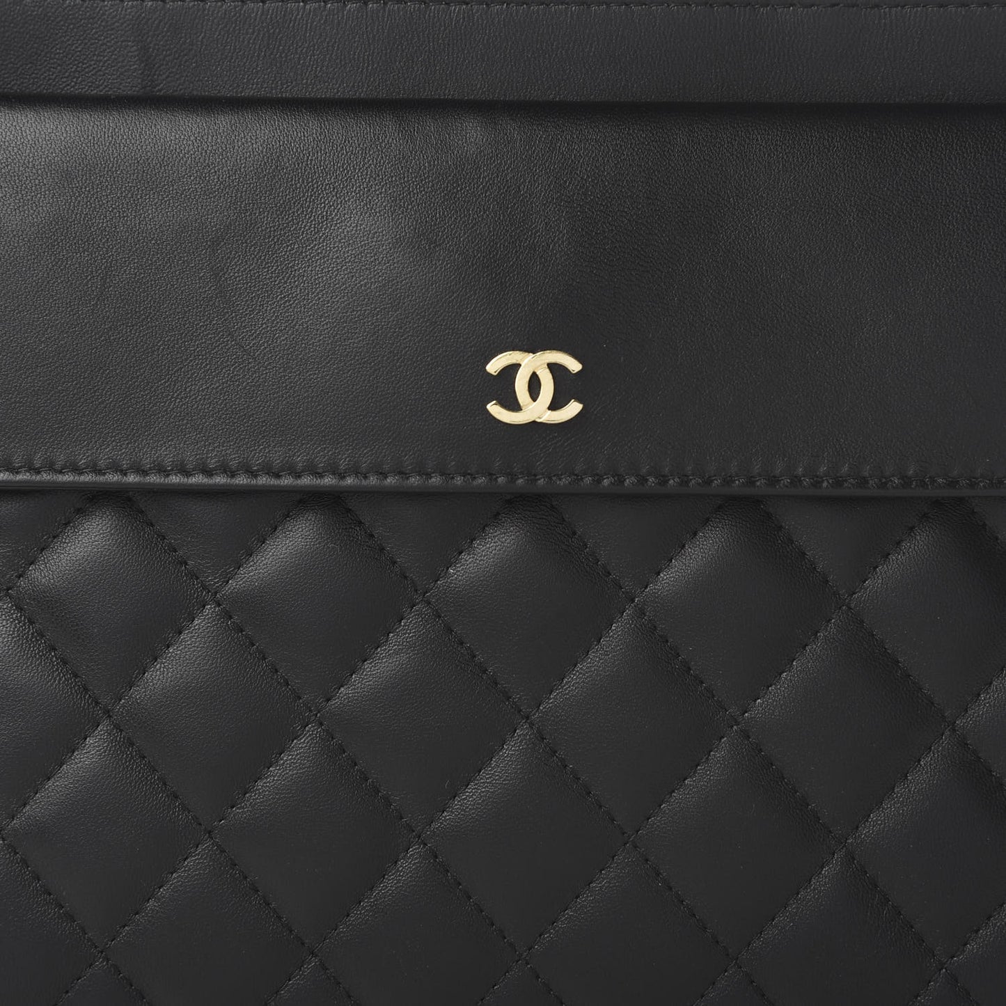 Lambskin Quilted Medium Flap Cosmetic Case Black