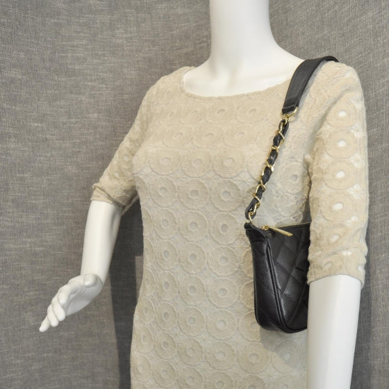 Caviar Quilted Pochette Black