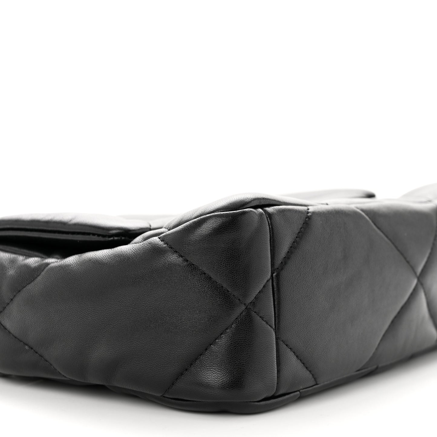 Lambskin Quilted Medium Chanel 19 Flap Black