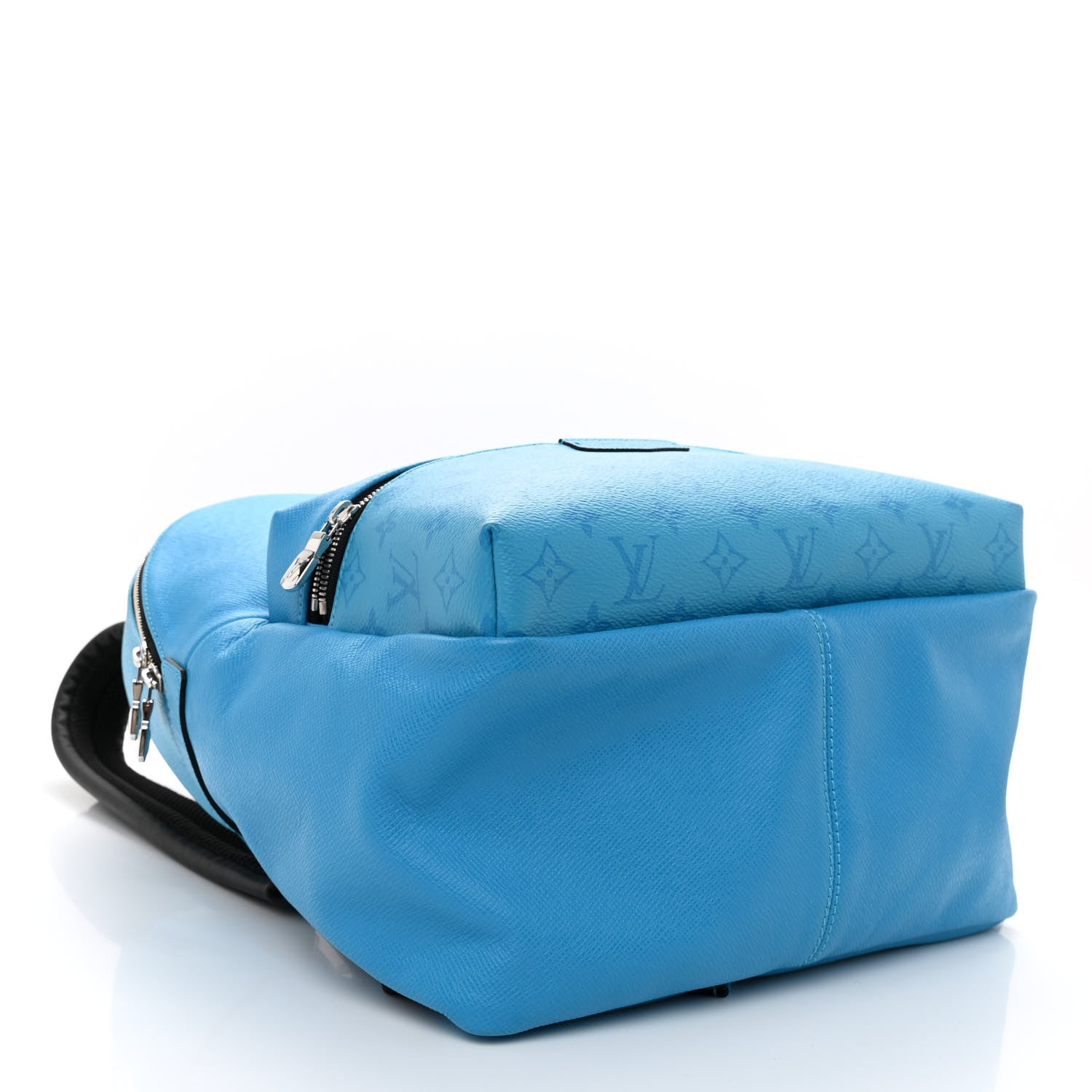 Louis Vuitton Taiga Monogram Discovery Backpack PM Blue Lagoon 4 of 7