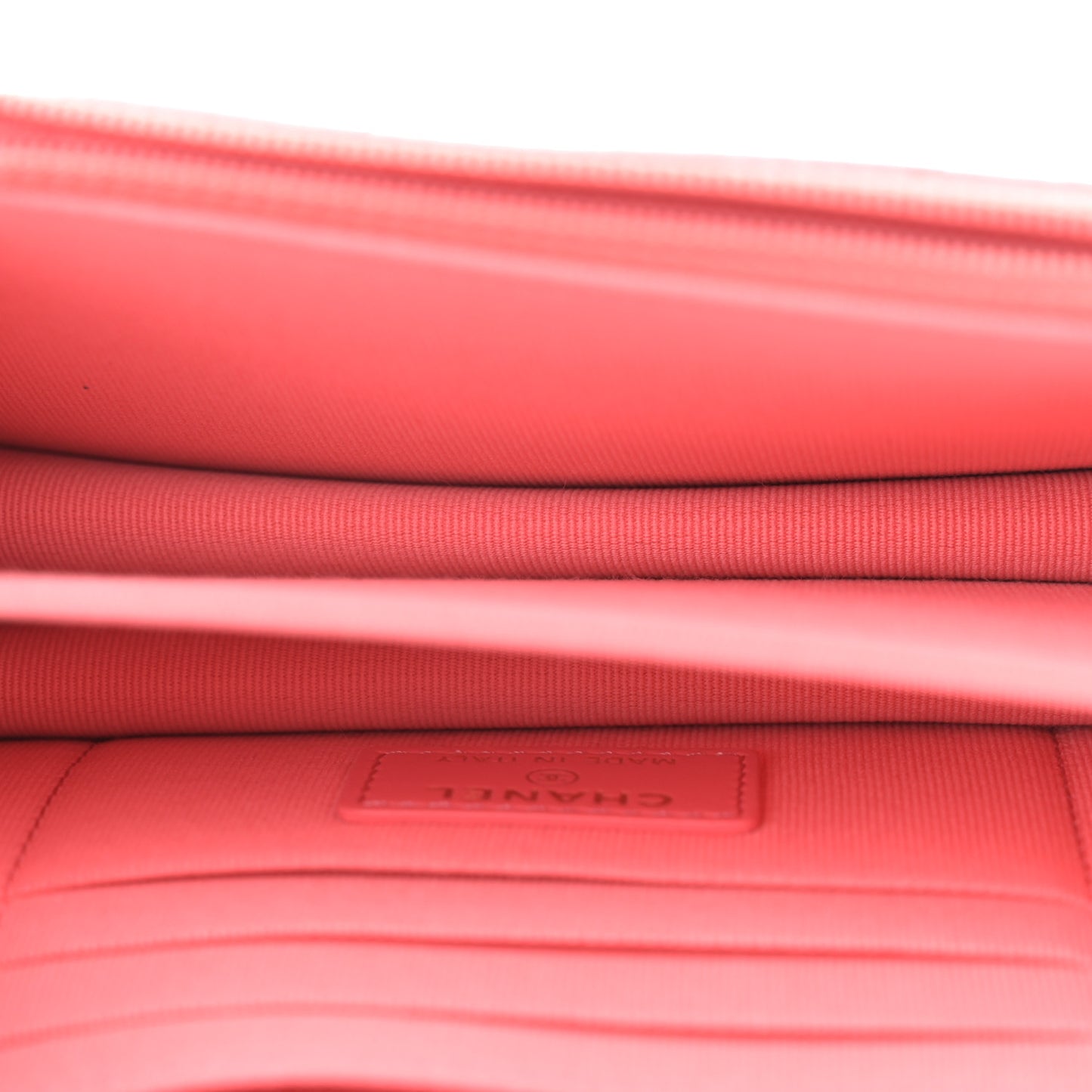 Lambskin Enamel Quilted Pending CC Clutch With Chain Pink