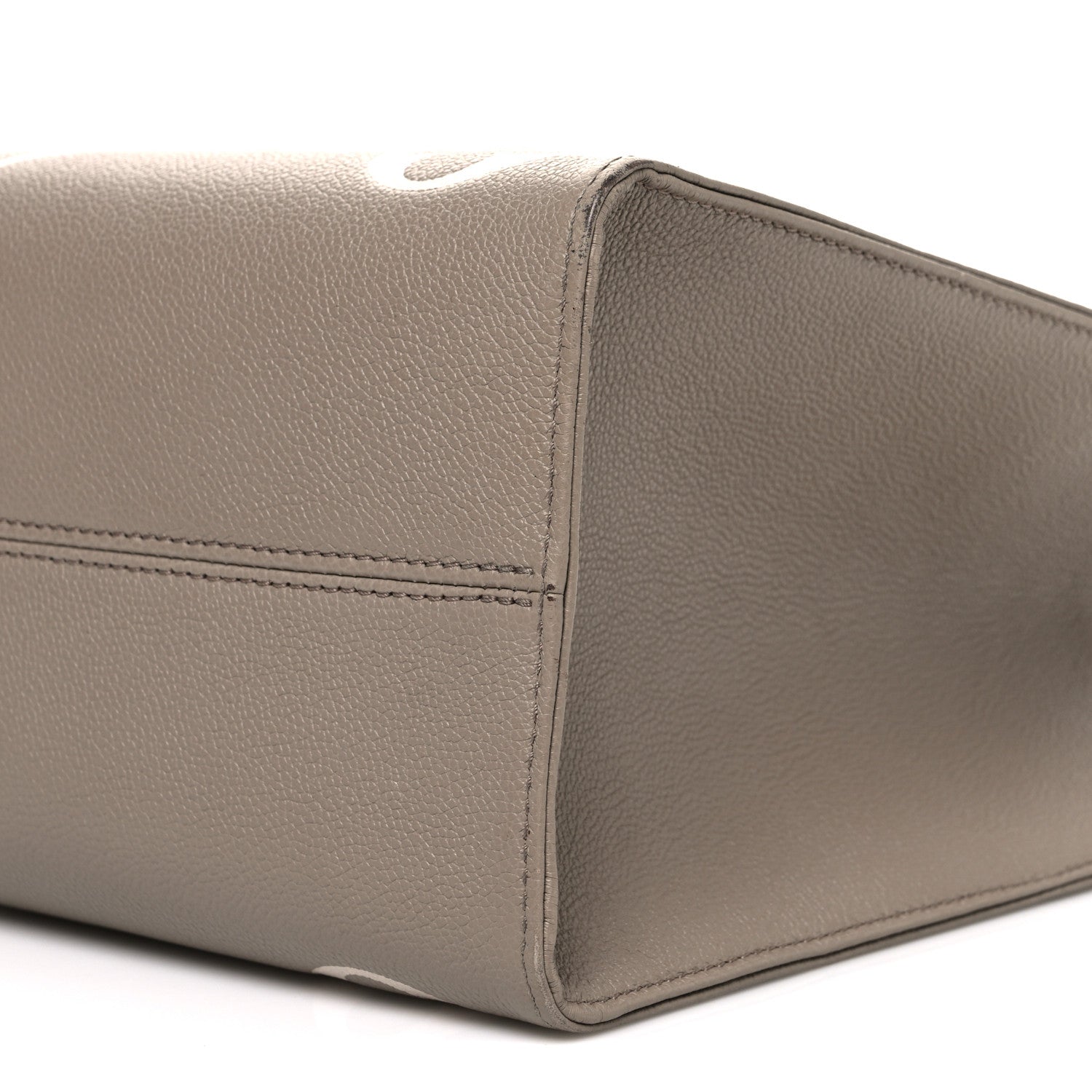 Louis Vuitton Empreinte Monogram Giant Onthego MM Tourterelle Creme 9 of 13