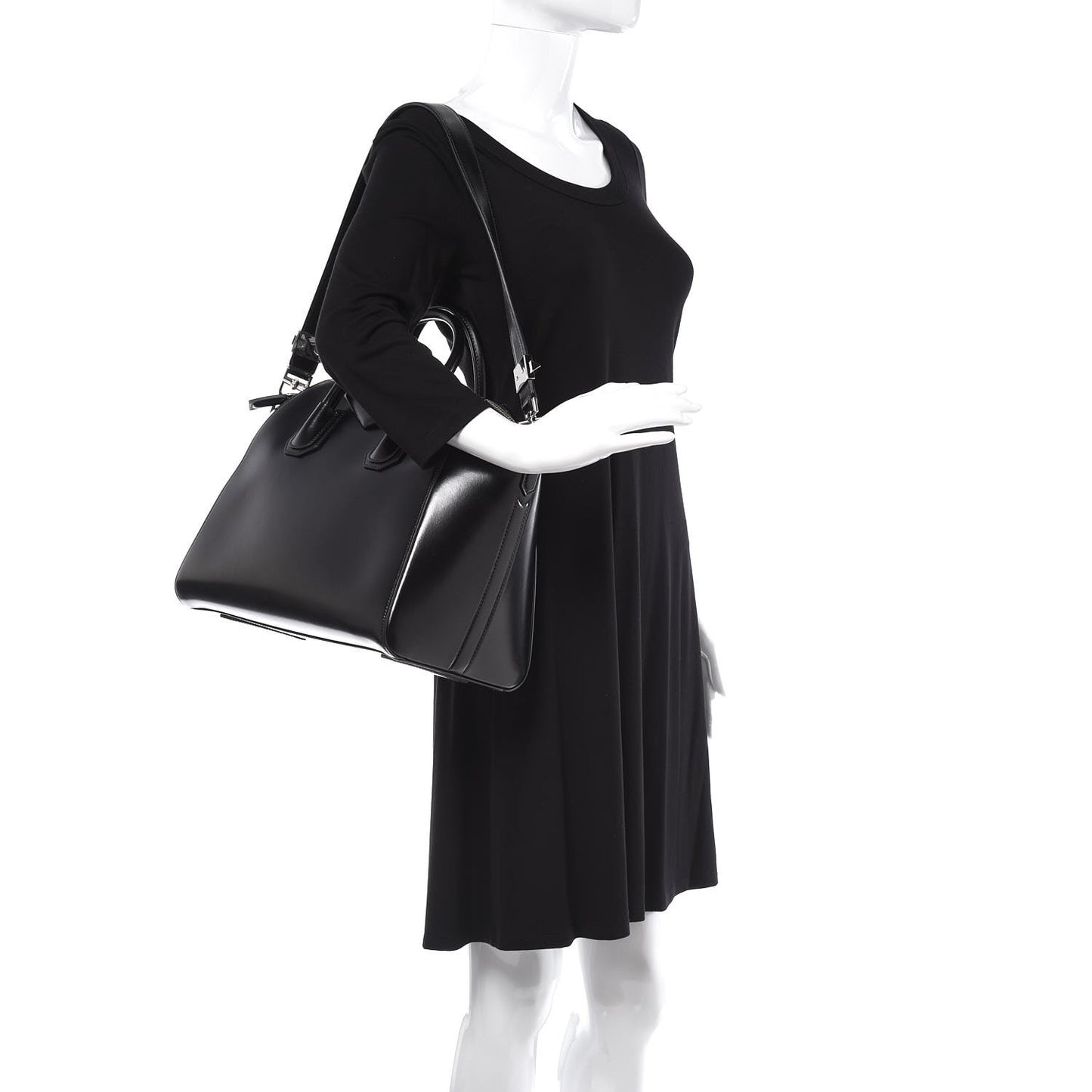 Shiny Lord Calfskin Medium Antigona Black