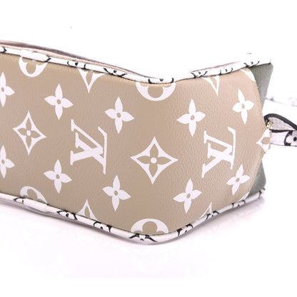Louis Vuitton Monogram Giant Beach Pouch Kaki 6 of 10