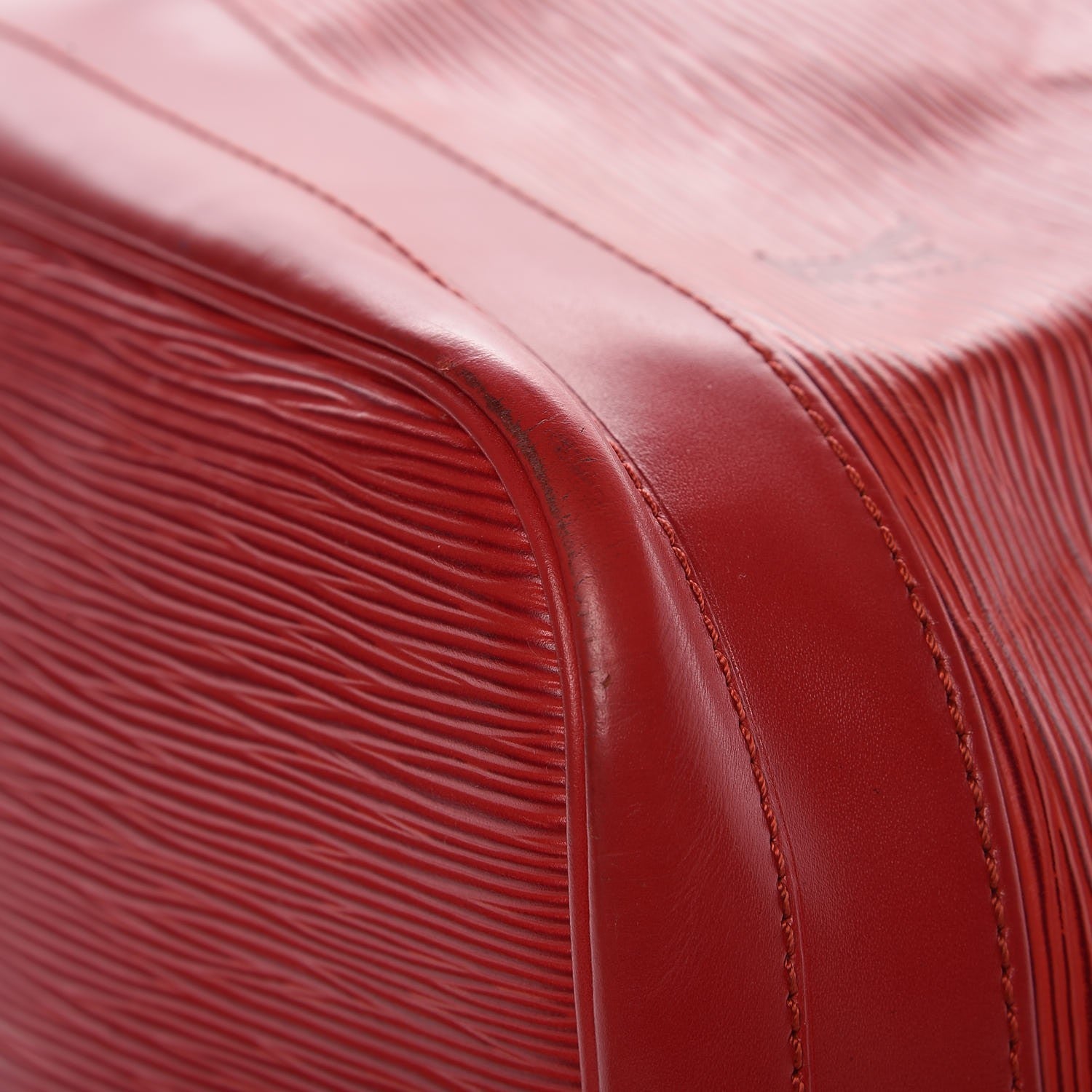 Louis Vuitton Epi Noe Castillan Red 8 of 12