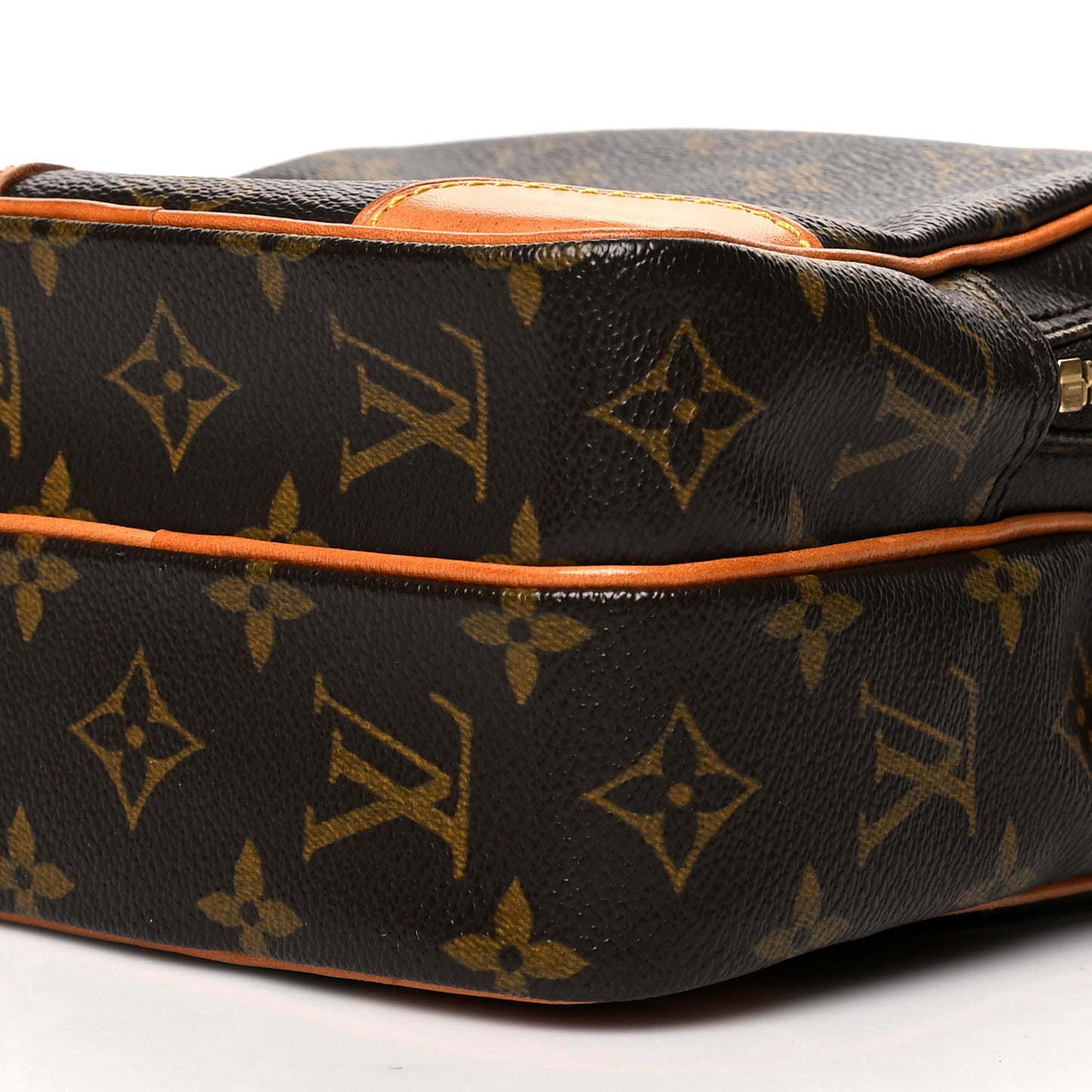 Monogram Amazone