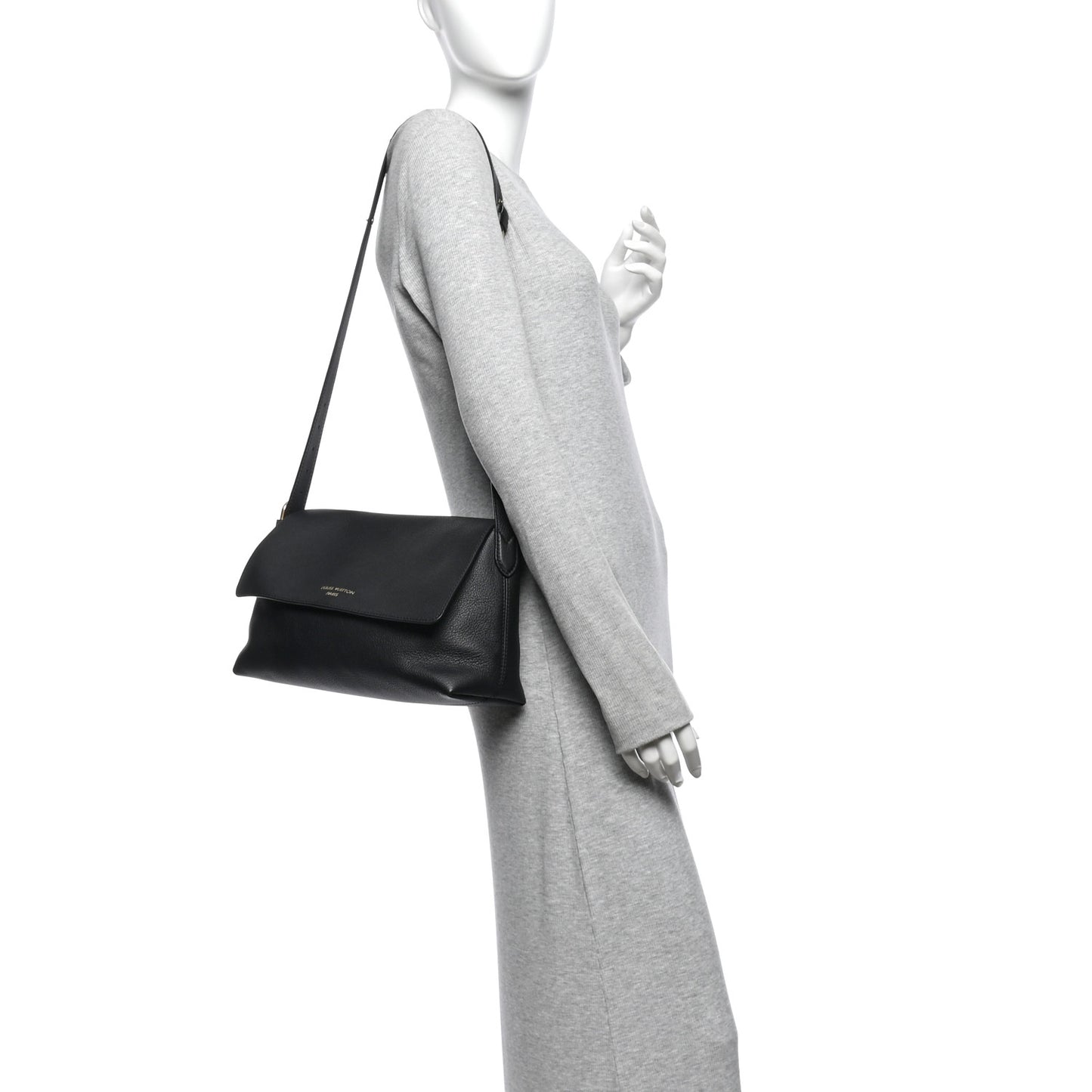 Grained Calfskin Low Key Messenger Black