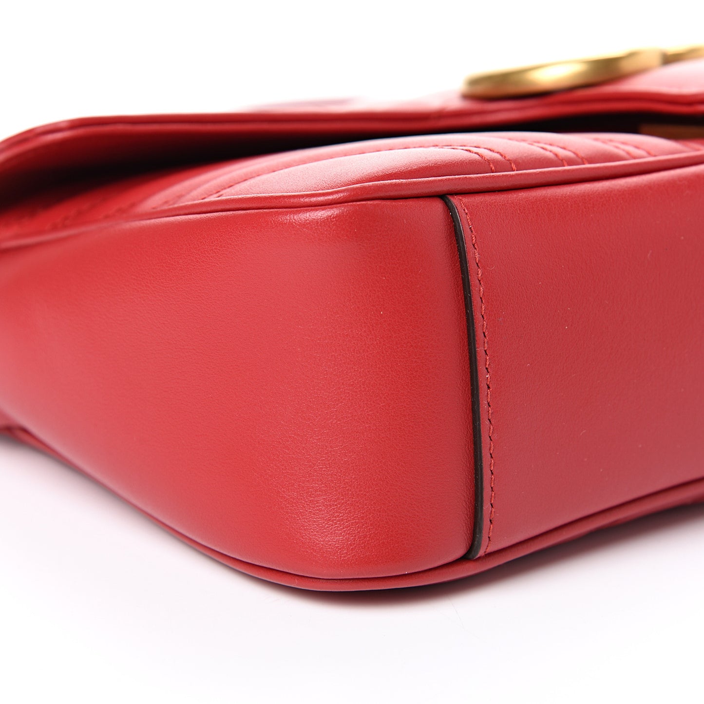 Calfskin Matelasse Small GG Marmont Shoulder Bag Hibiscus Red