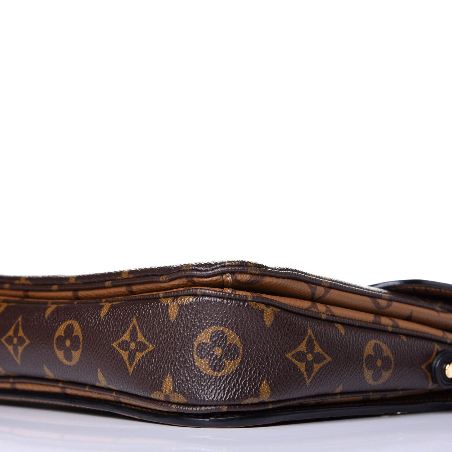 Reverse Monogram Pochette Metis