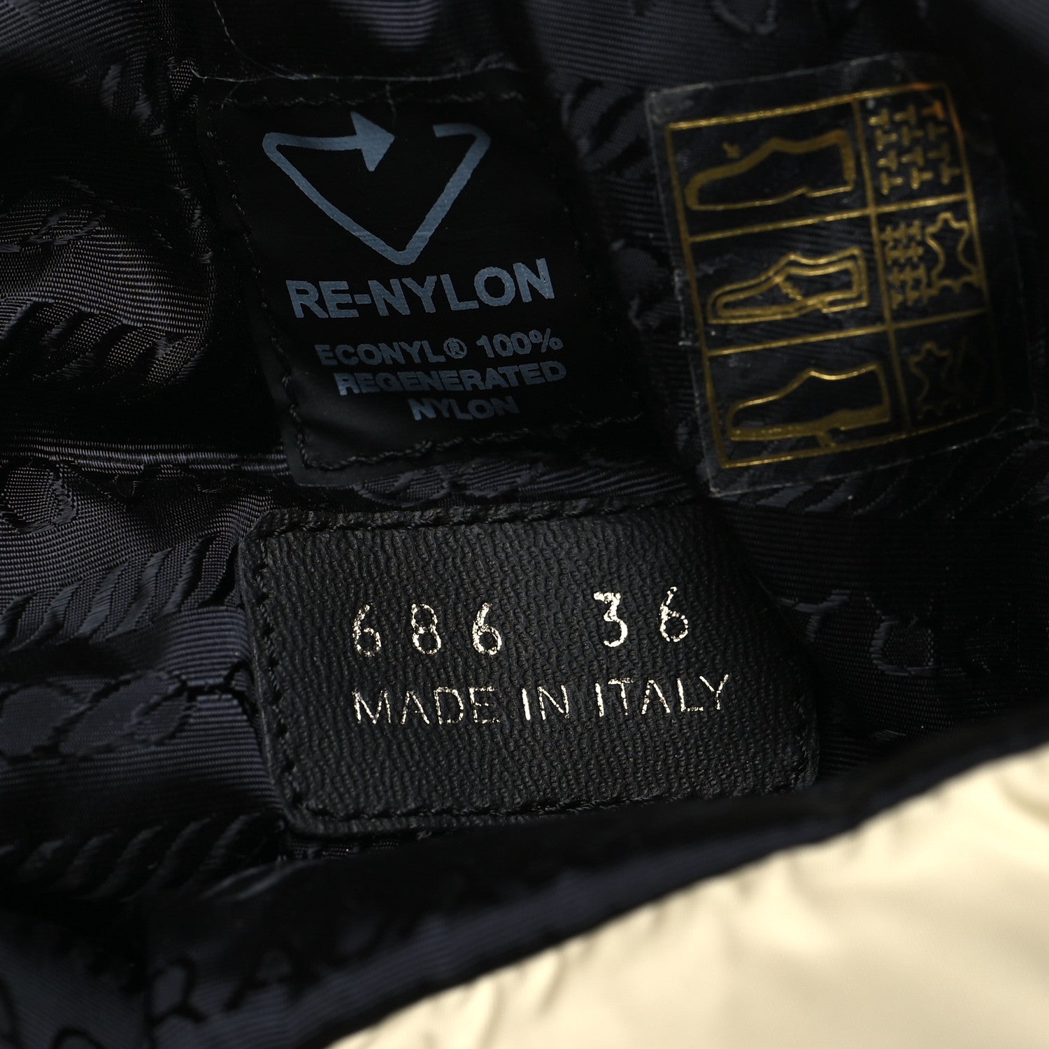 Prada Re-Nylon Piuma Triangle Logo Padded Drawcord 20mm Snow Boots 36 Avorio 6 of 7