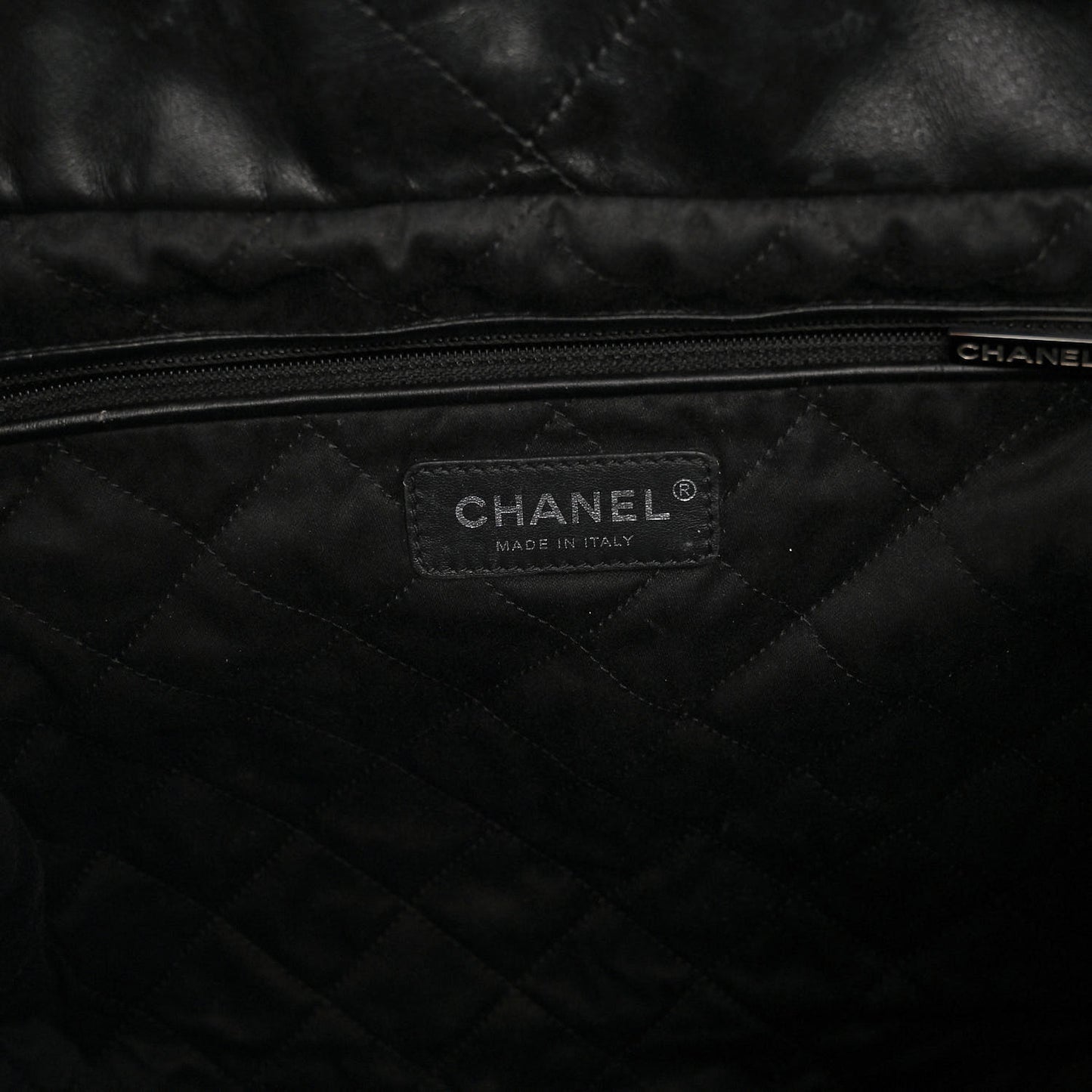Shiny Calfskin Quilted Chanel 22 So Black