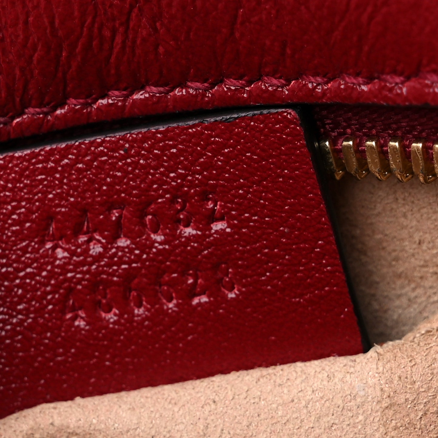 Monogram Azalea Calfskin Matelasse Diagonal Small GG Marmont Chain Shoulder Bag Beige Ebony New Cherry Red