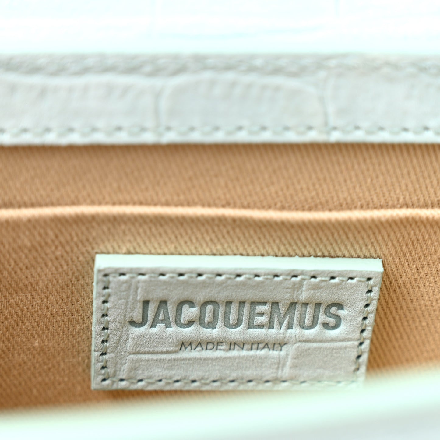 Nubuck Crocodile Embossed Le Chiquito Long Light Green