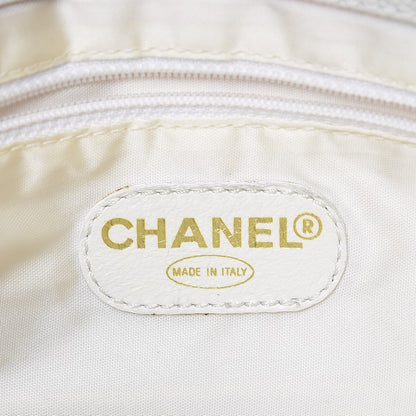 Chanel Caviar CC Shoulder Bag White 6 of 24