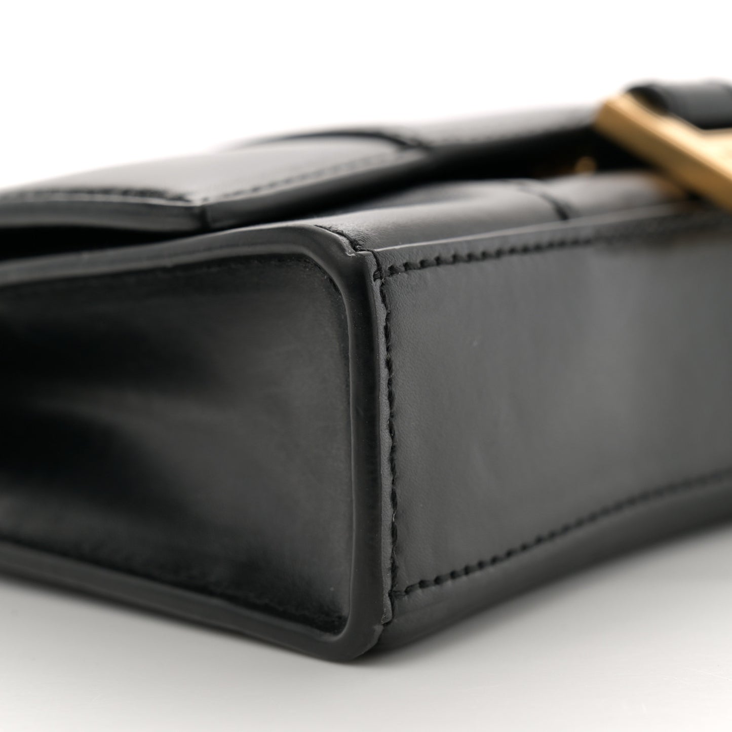 Shiny Box Calfskin Hourglass Chain Bag Black