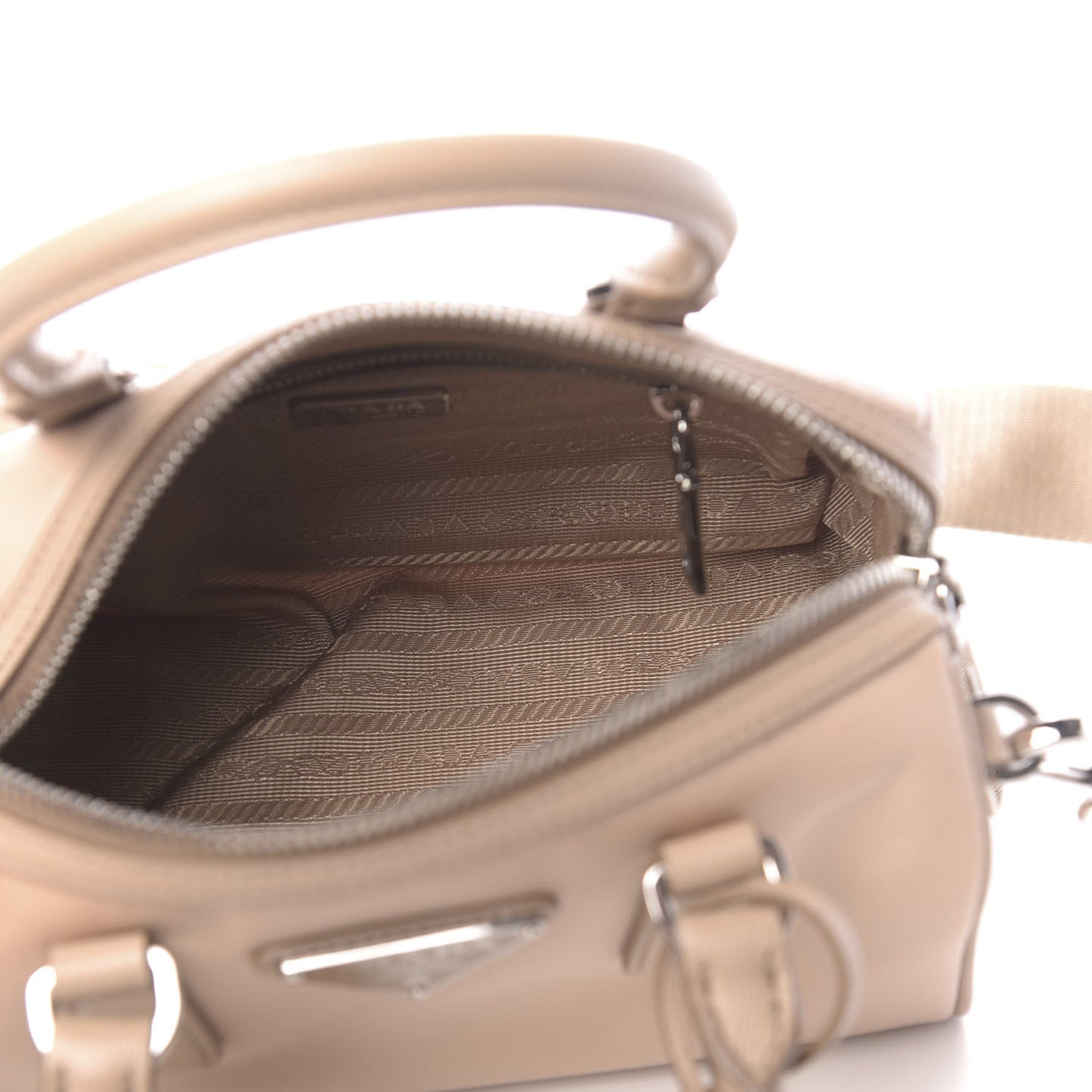 Tessuto Nylon Saffiano Re-Edition 2005 Top Handle Crossbody Bag Cammeo