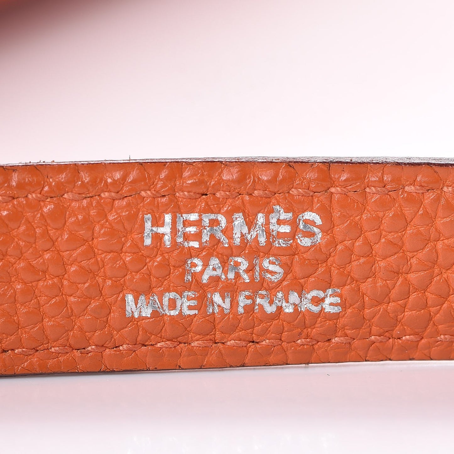 Togo Kelly Retourne 40 Orange