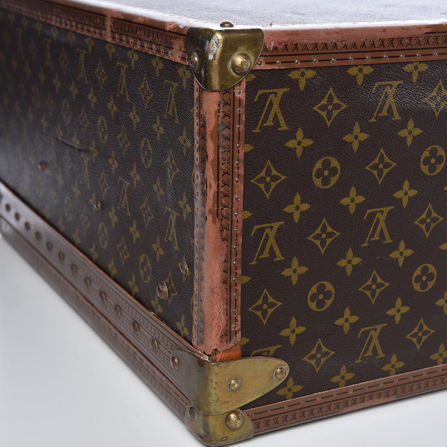 Monogram Alzer 80