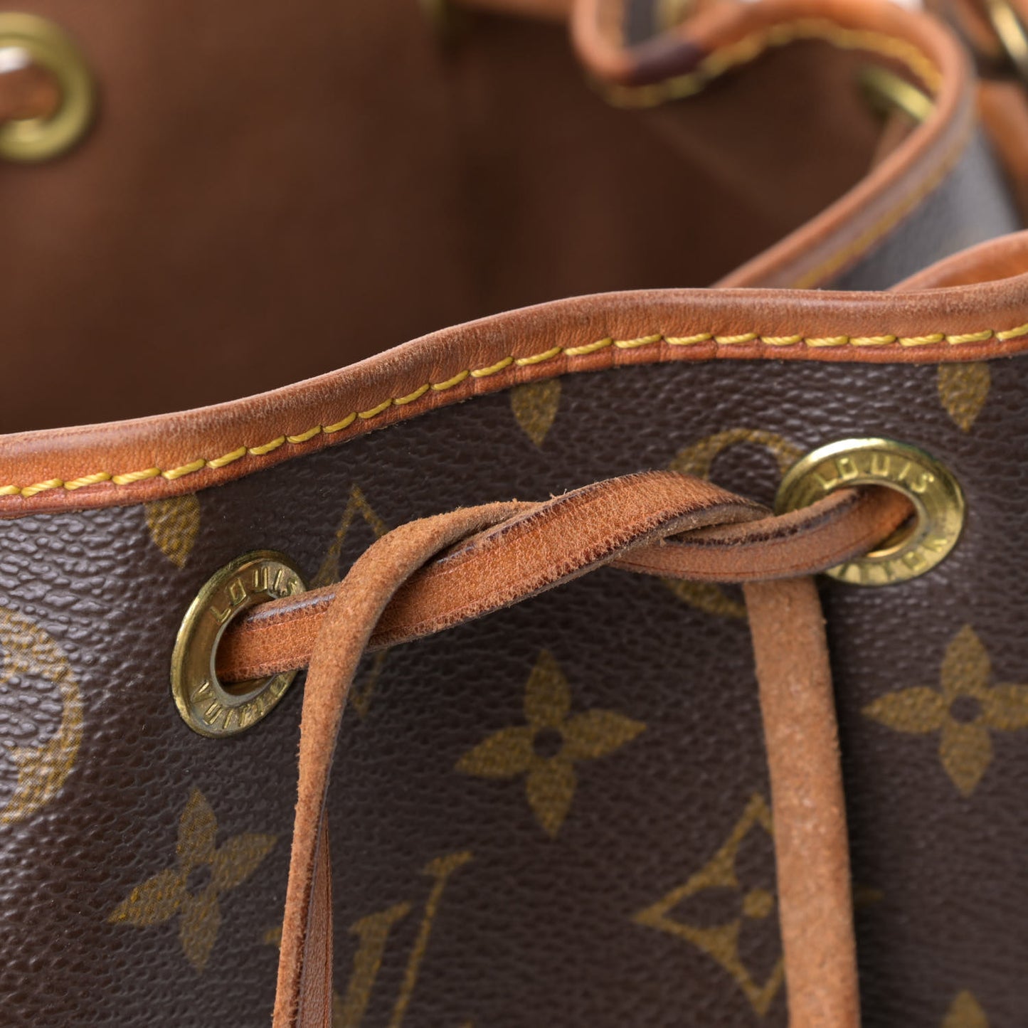 Monogram Noe