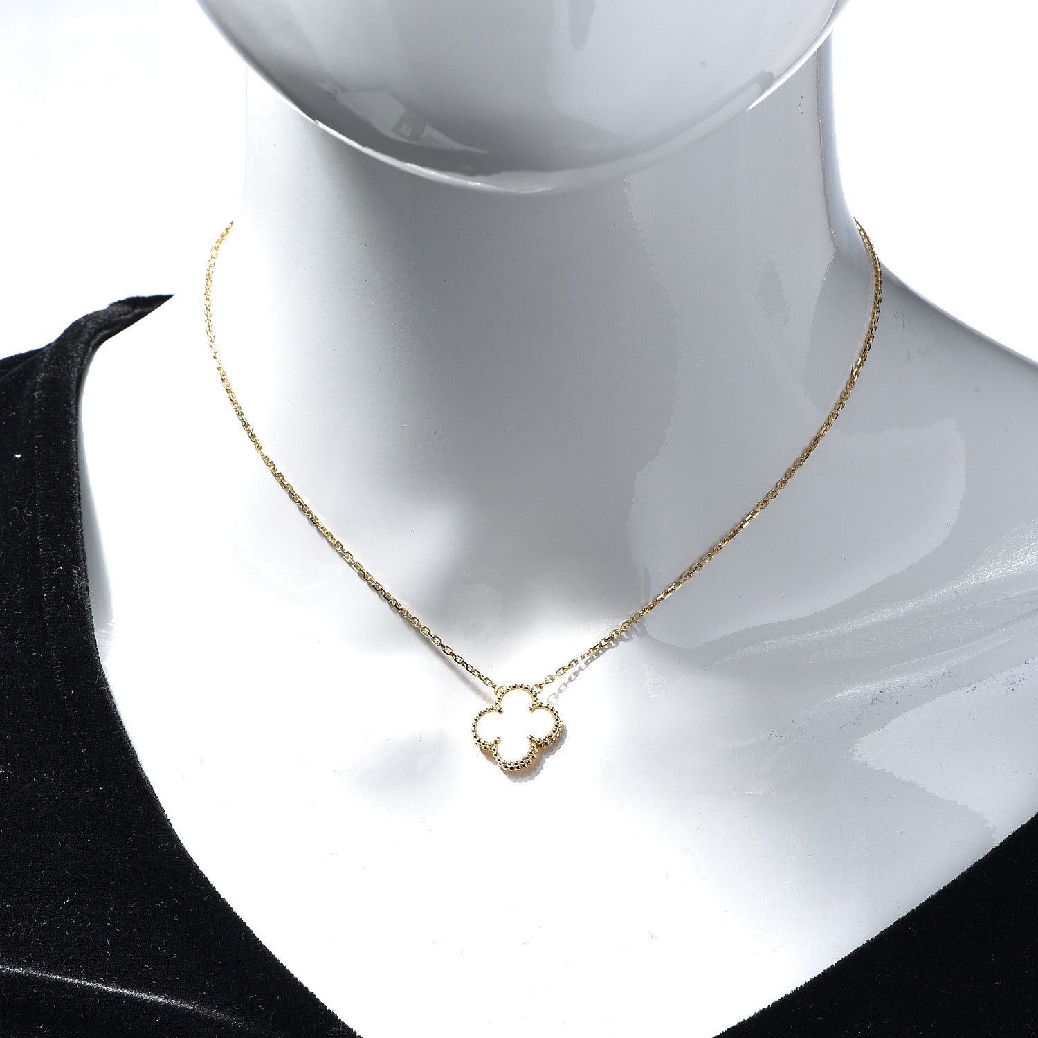 Van Cleef & Arpels 18K Yellow Gold Mother of Pearl Vintage Alhambra Pendant Necklace 2 of 8