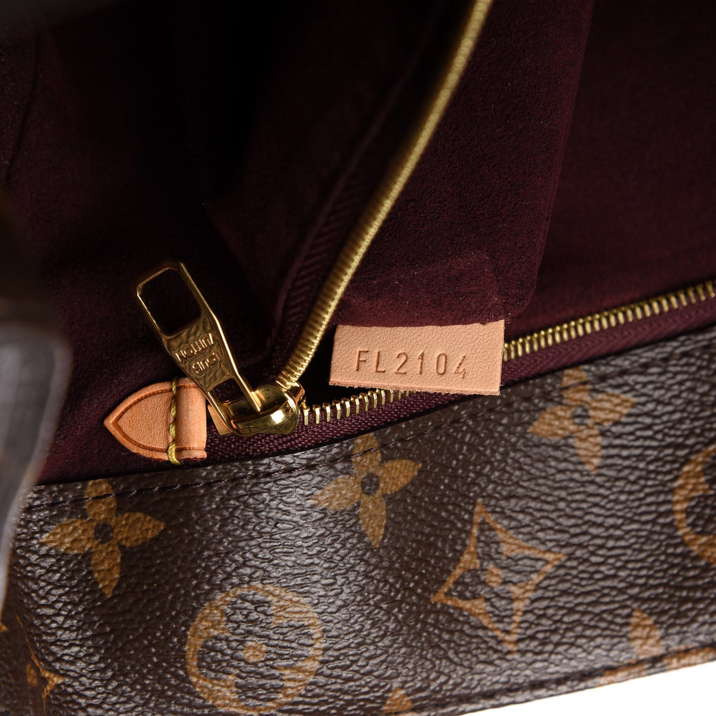 Monogram Voltaire