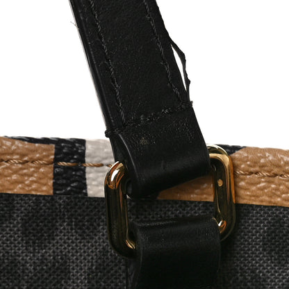 Louis Vuitton Monogram Giant Wild At Heart Onthego GM Arizona 9 of 10