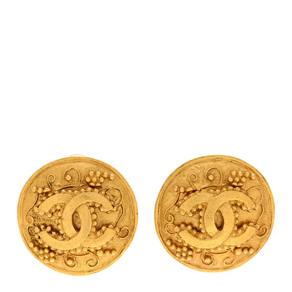 Chanel Round CC Clip On Earrings Gold 1 of 4