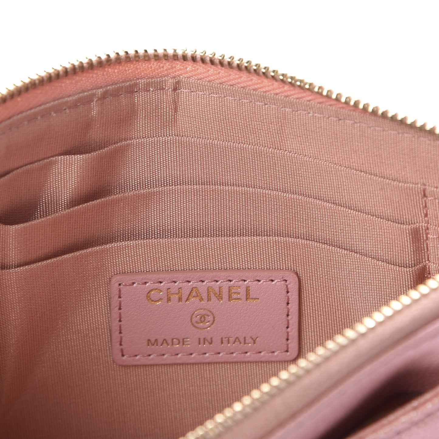 Iridescent Caviar Quilted Classic Zip Pouch Rose Pink