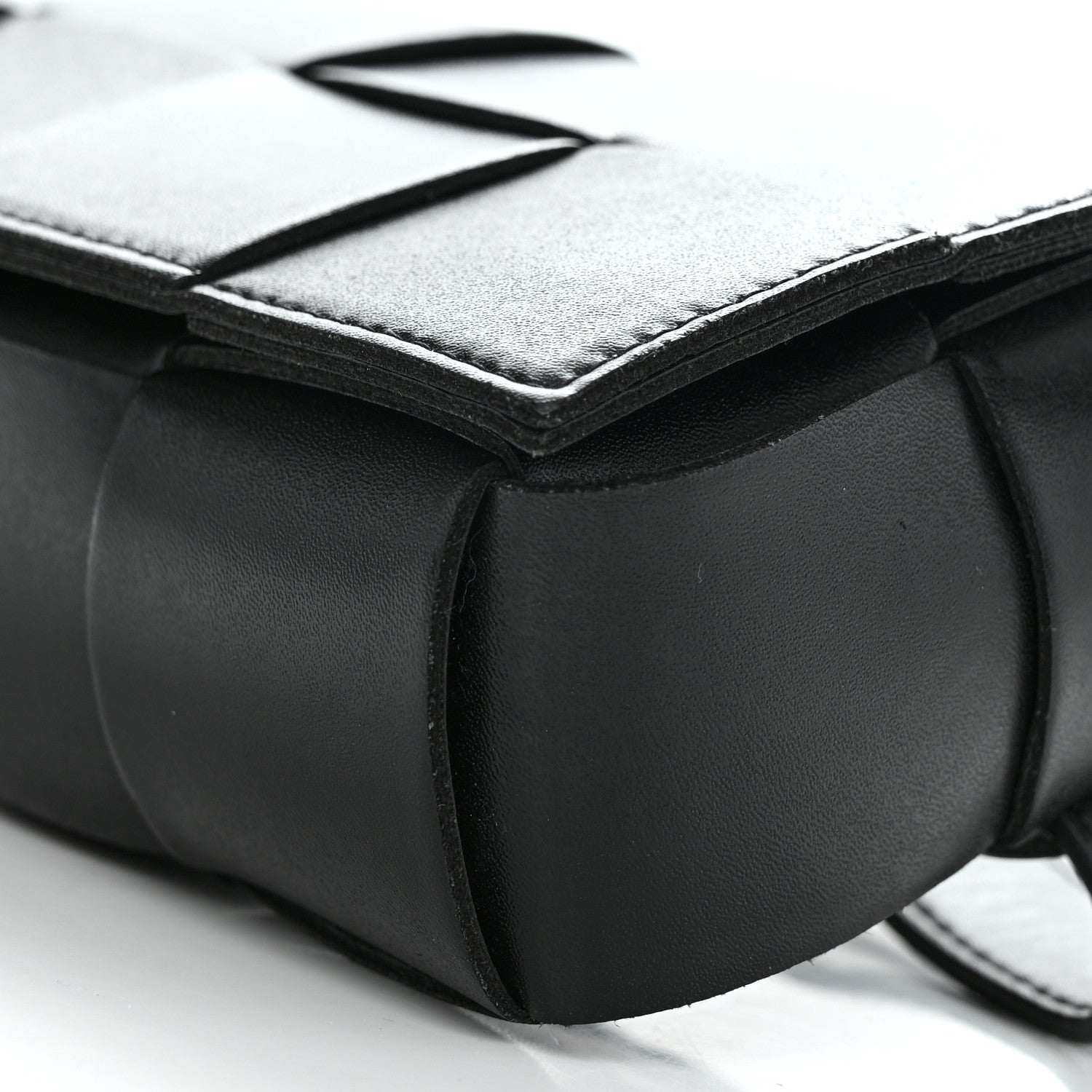 Bottega Veneta Nappa Maxi Intreccio The Belt Cassette Bag Black 9 of 9