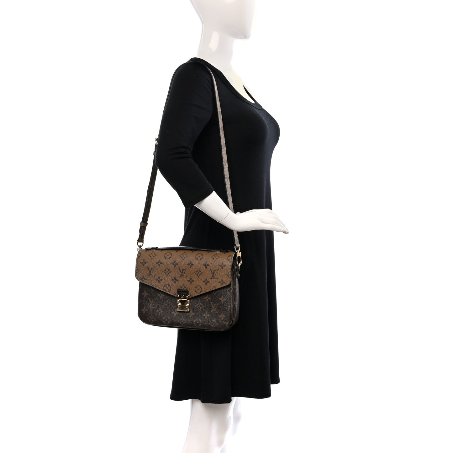 Reverse Monogram Pochette Metis