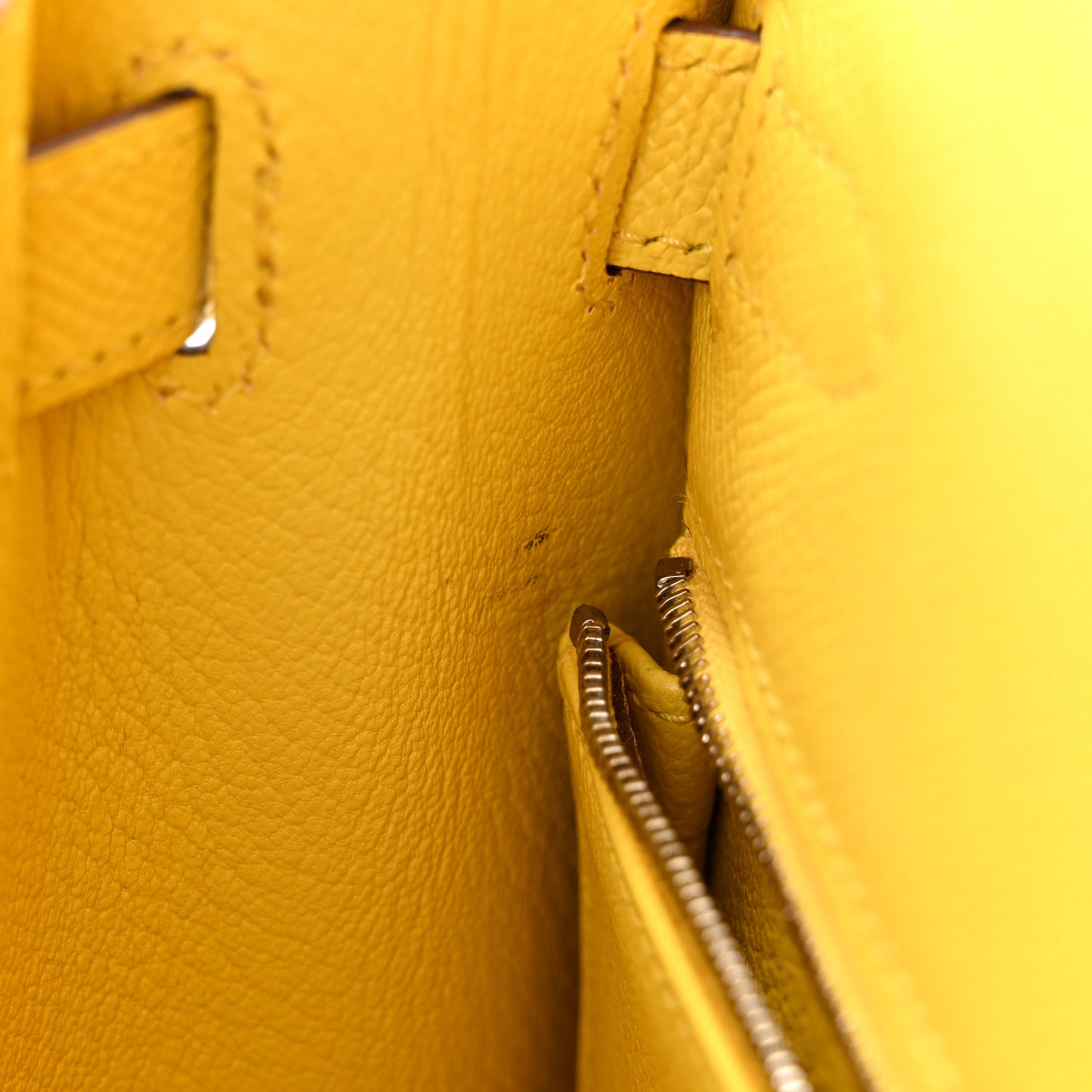 Epsom Kelly Sellier 28 Jaune De Naples